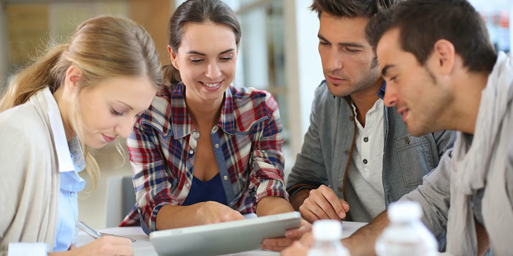 6 Helpful Tips On Setting Goals With Employees
